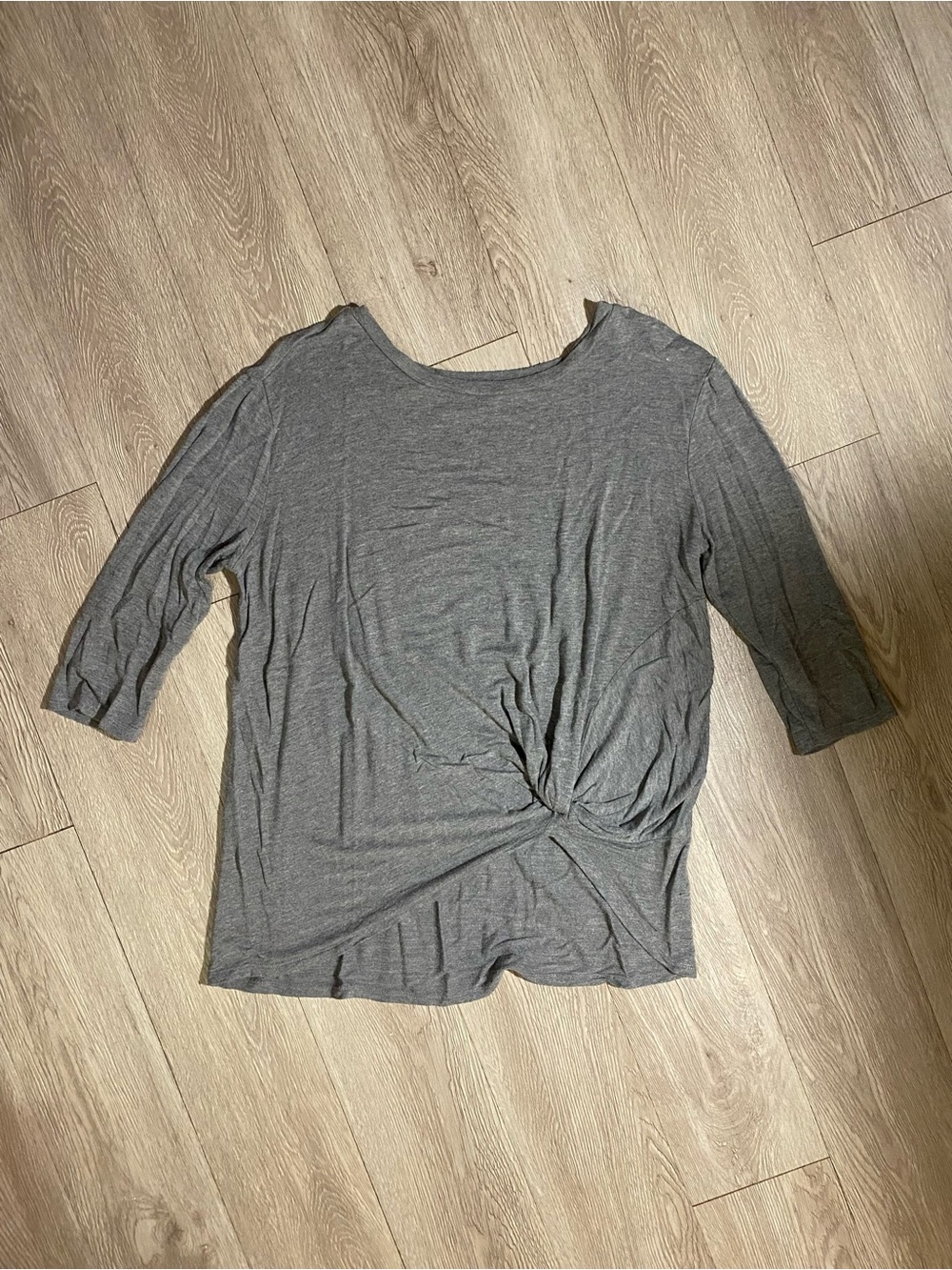 💜 Cupio Gray 3/4 Sleeve Twist Front Top Size Medium